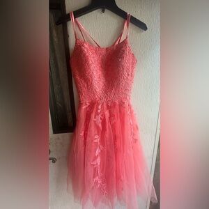 pink homecoming dress! size small only worn once!